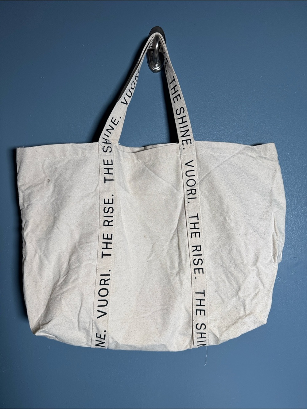 Vuori off-White cream Canvas Tote with Branded Strap Text gym bag